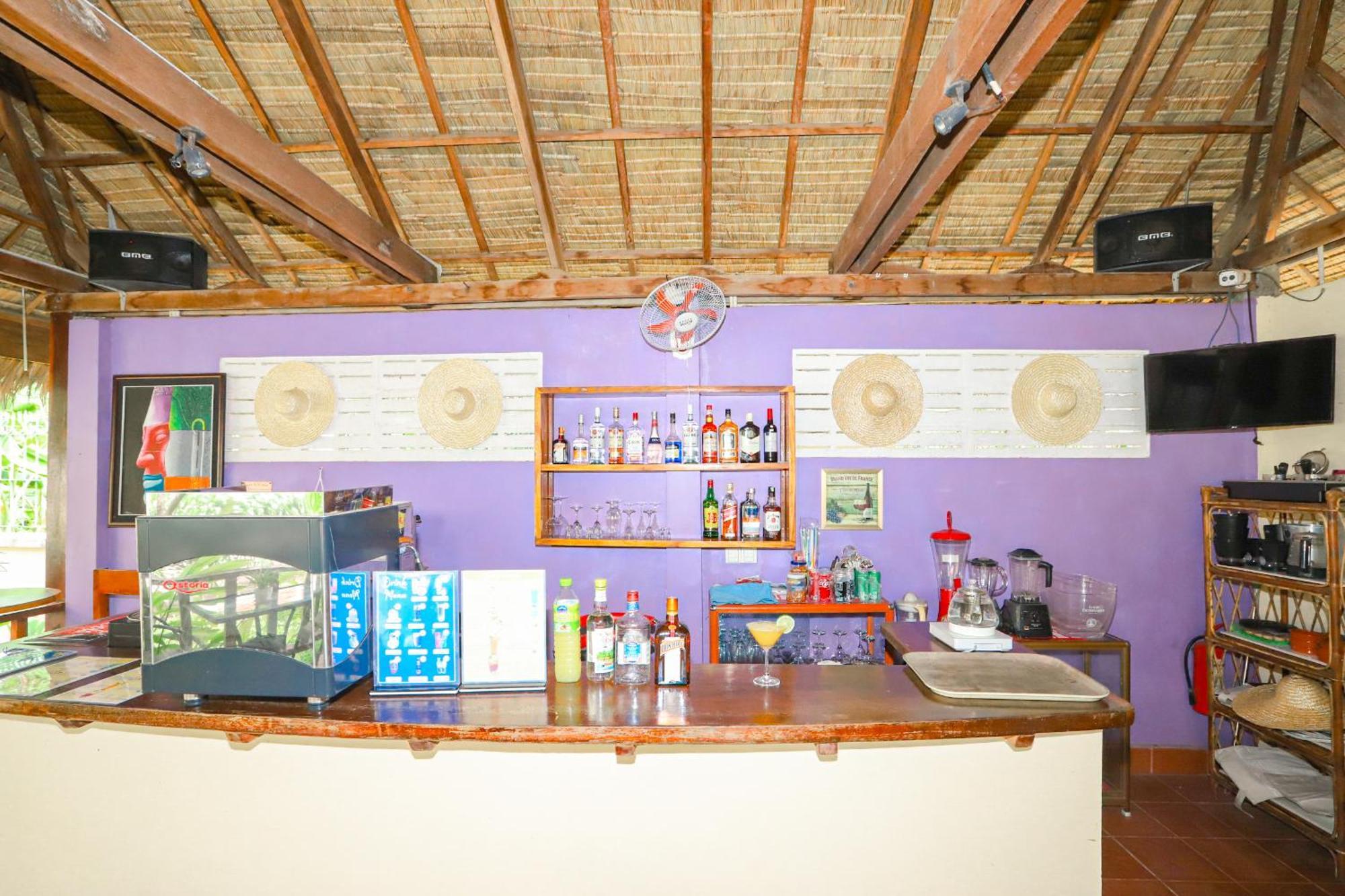 Riviera Hotel & Resort Kep Extérieur photo