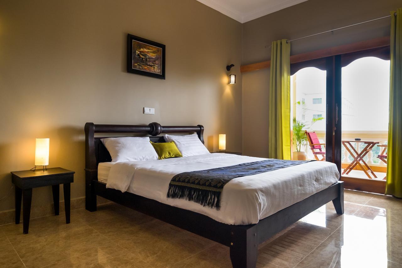 Riviera Hotel & Resort Kep Extérieur photo